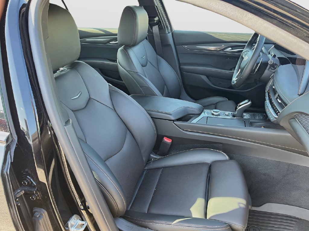 2026 Cadillac CT5 photo 30 of 35