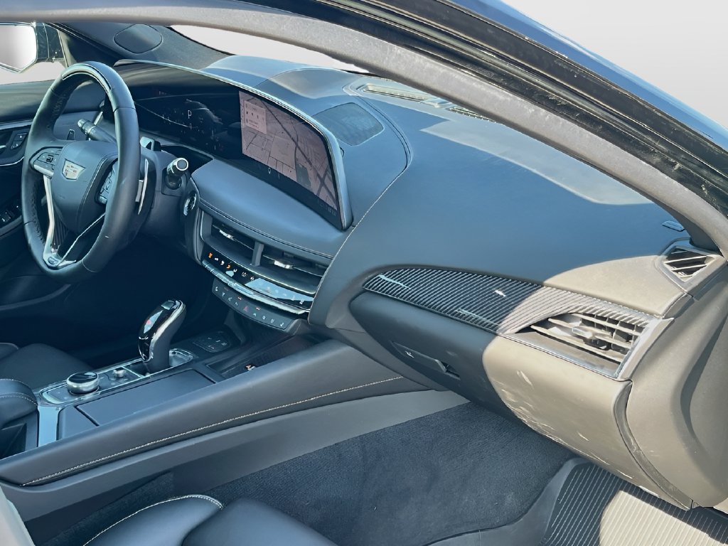 2026 Cadillac CT5 photo 31 of 35