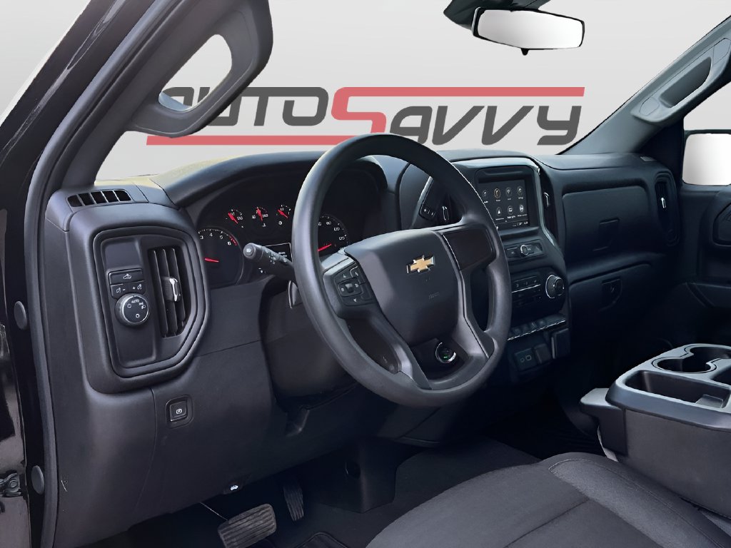 2025 Chevrolet Silverado 1500 photo 9 of 30
