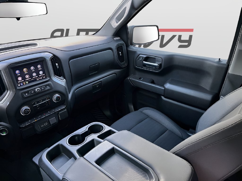 2025 Chevrolet Silverado 1500 photo 21 of 30