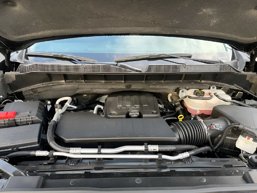 2025 Chevrolet Silverado 1500 photo 28 of 30