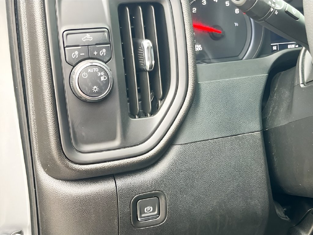 2024 Chevrolet Silverado 1500 photo 10 of 30