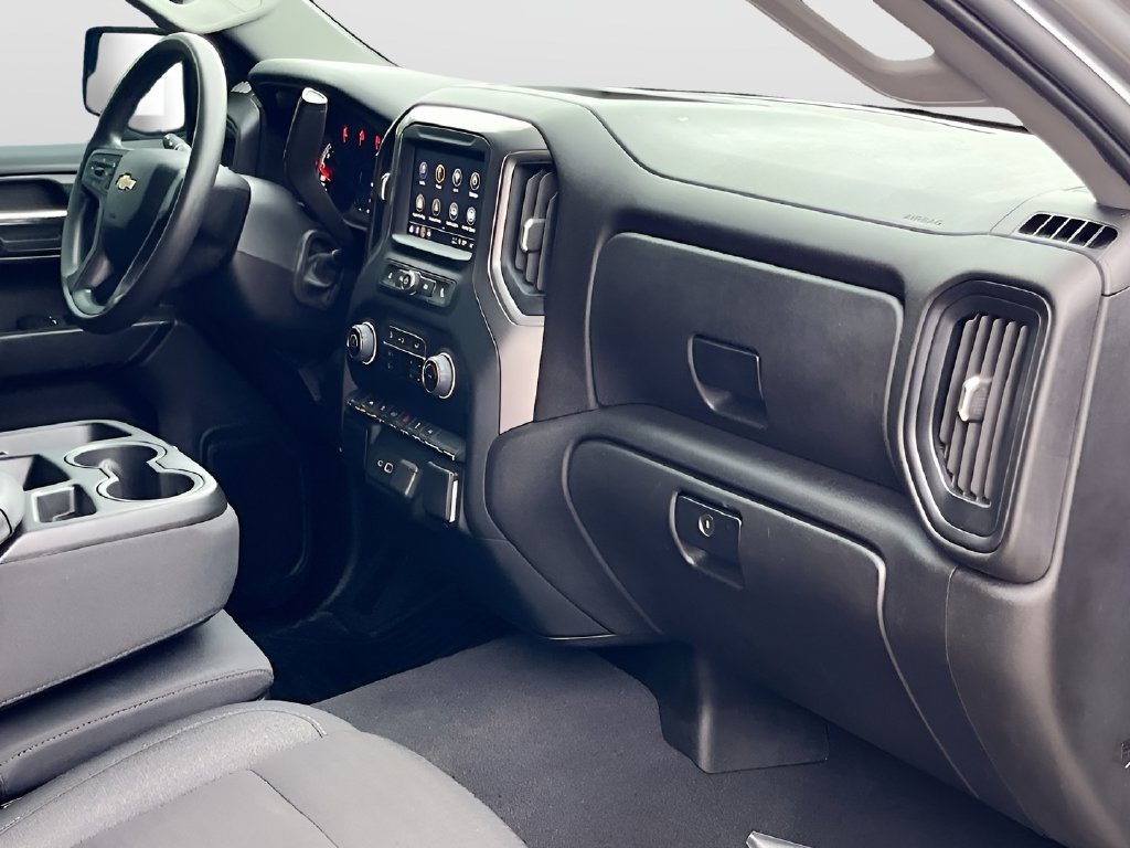 2024 Chevrolet Silverado 1500 photo 27 of 30