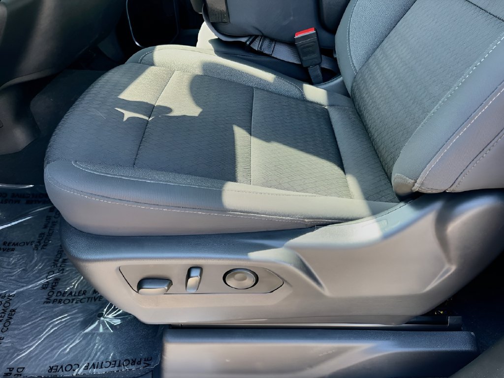 2025 Chevrolet Silverado 1500 photo 19 of 33