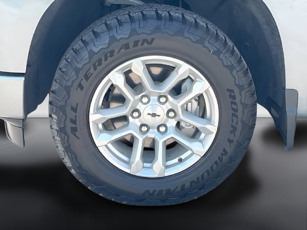 2025 Chevrolet Silverado 1500 photo 31 of 33
