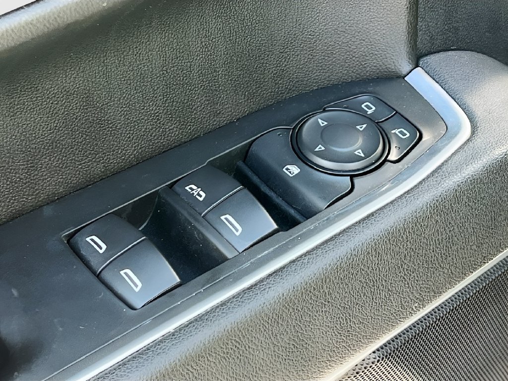 2026 Chevrolet Silverado 1500 photo 18 of 32