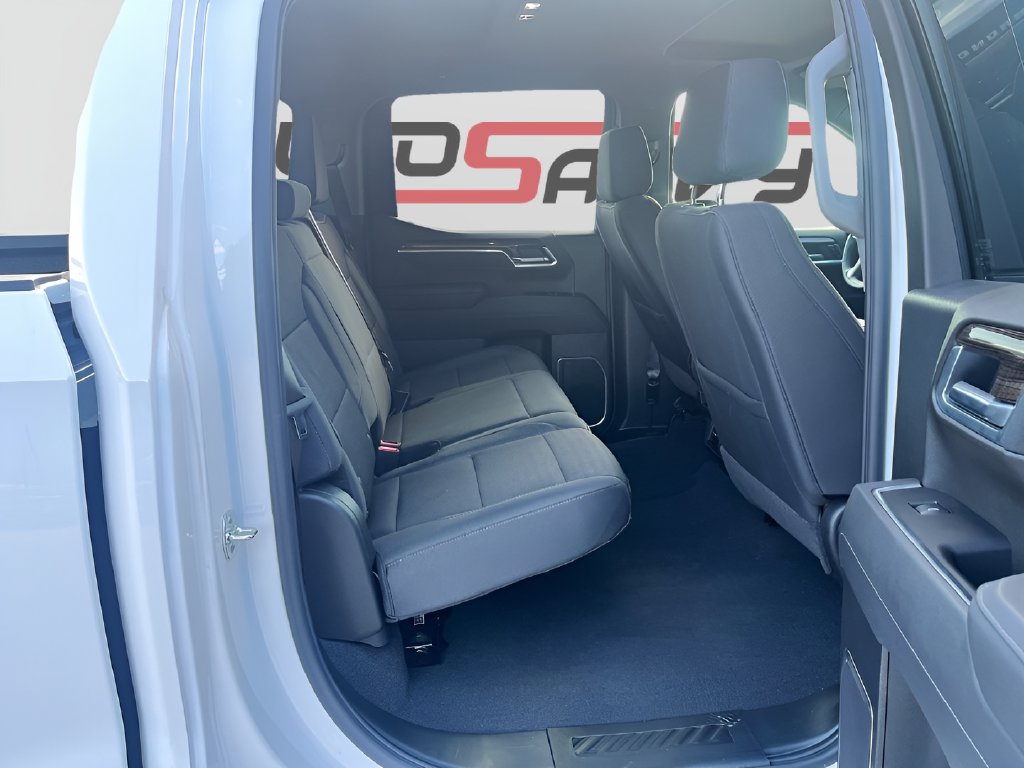 2026 Chevrolet Silverado 1500 photo 27 of 32