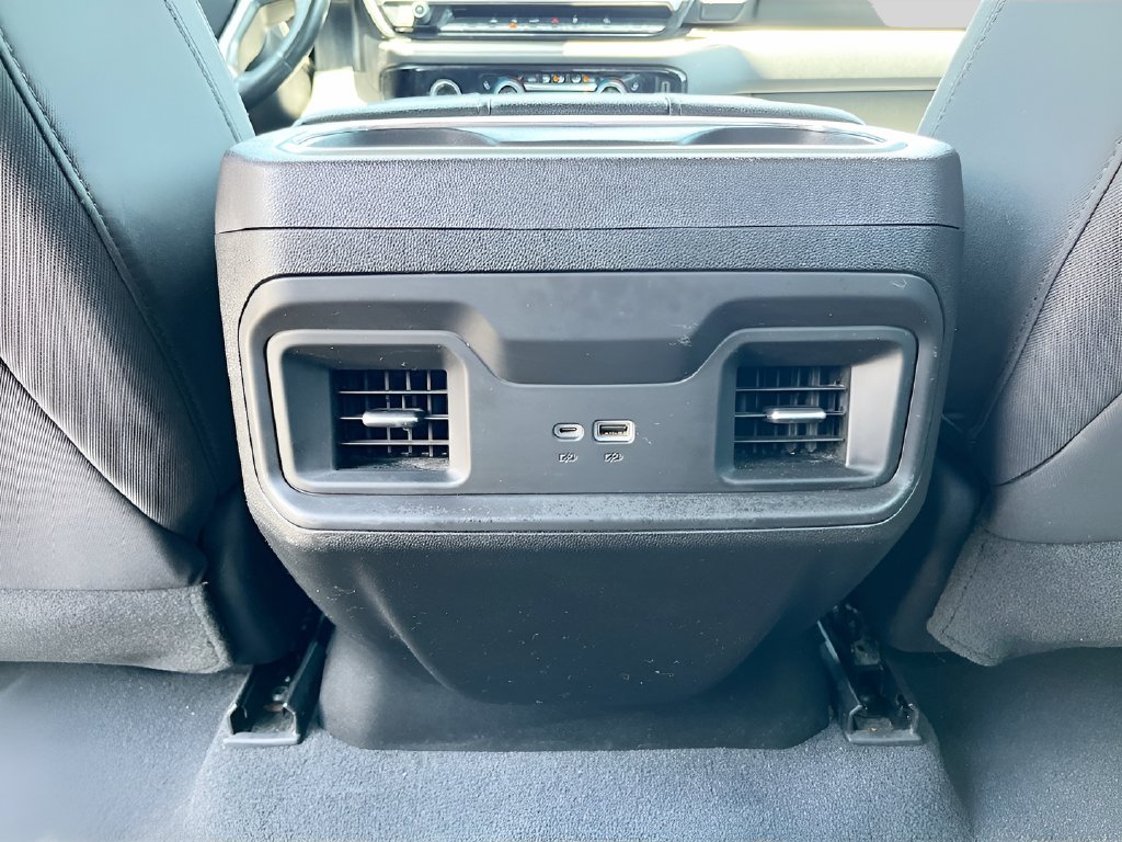 2023 Chevrolet Silverado 1500 photo 24 of 31