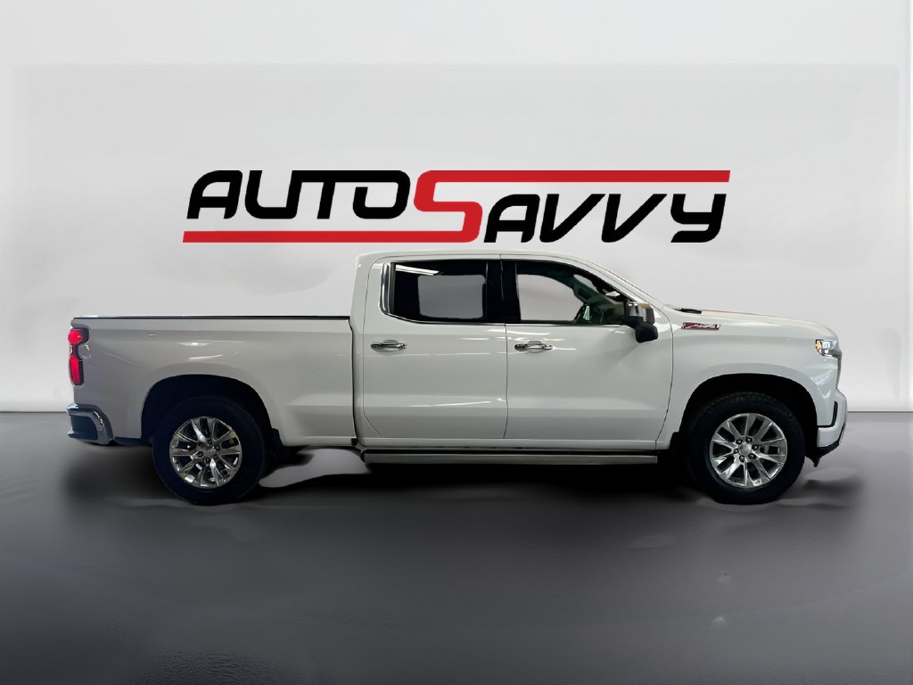 Used 2022 Summit White Chevrolet LTZ image 8