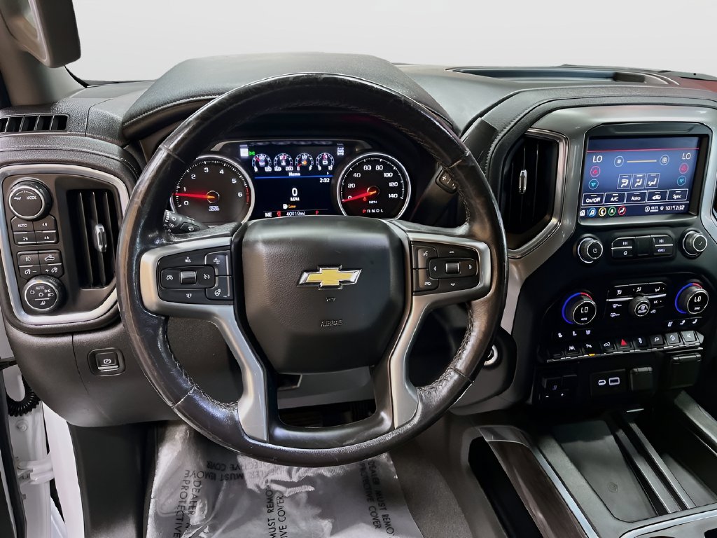 Used 2022 Summit White Chevrolet LTZ image 11