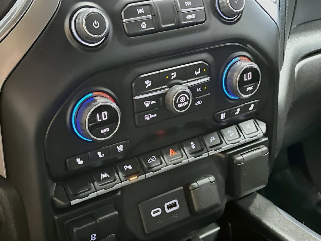 Used 2022 Summit White Chevrolet LTZ image 16