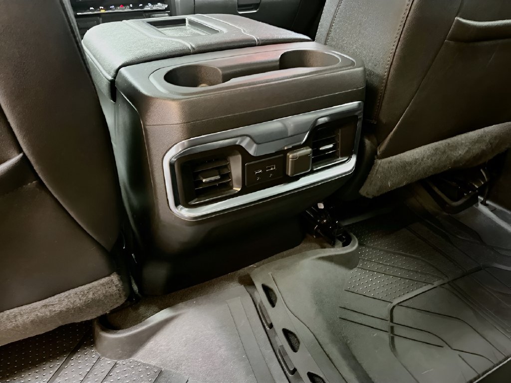 Used 2022 Summit White Chevrolet LTZ image 27