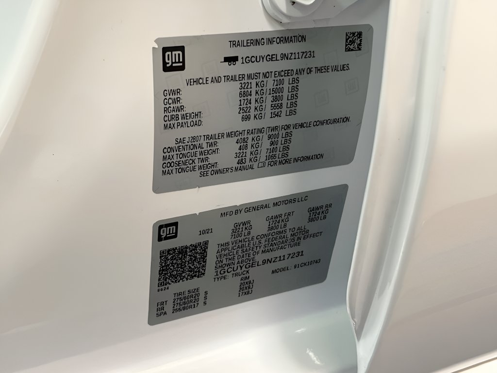Used 2022 Summit White Chevrolet LTZ image 34
