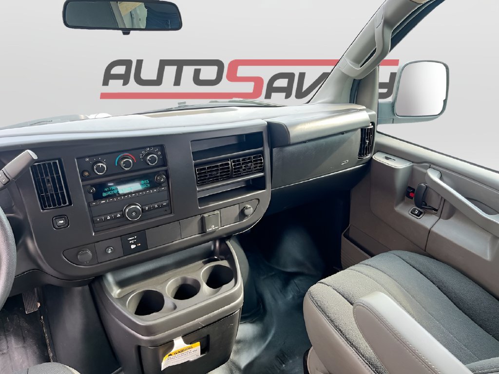 2023 Chevrolet Express 2500 photo 21 of 27