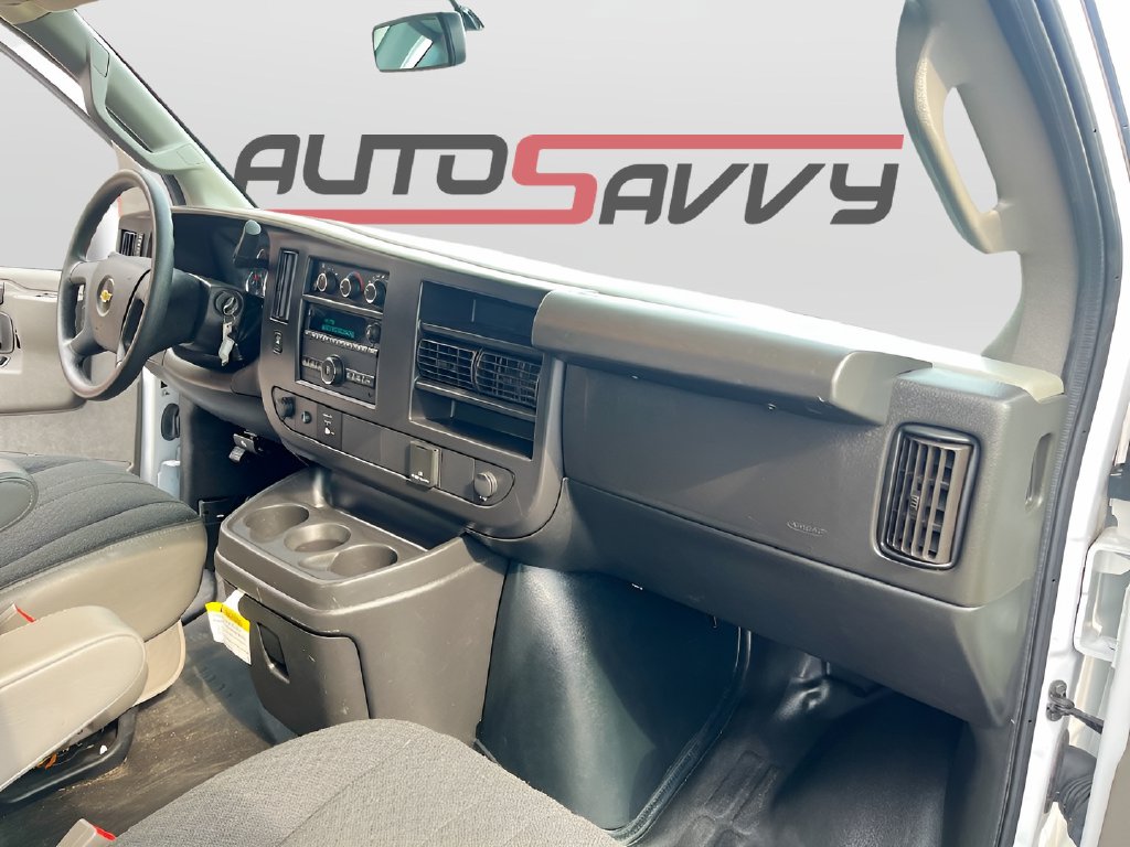 2023 Chevrolet Express 2500 photo 24 of 27