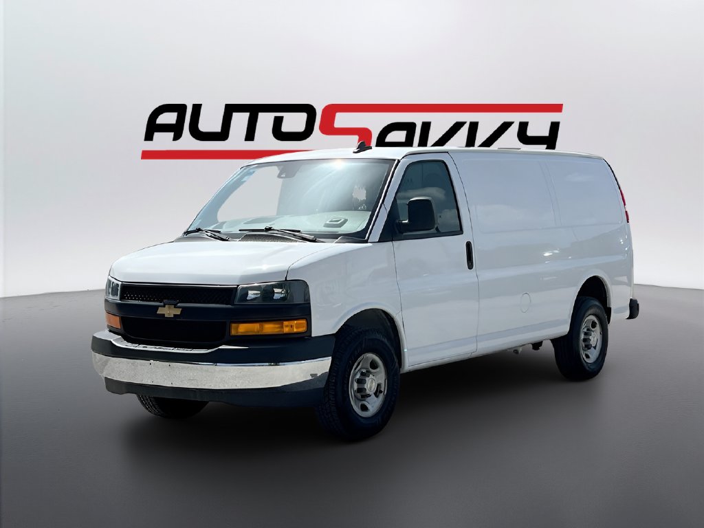 2024 Chevrolet Express 2500 photo 3 of 26