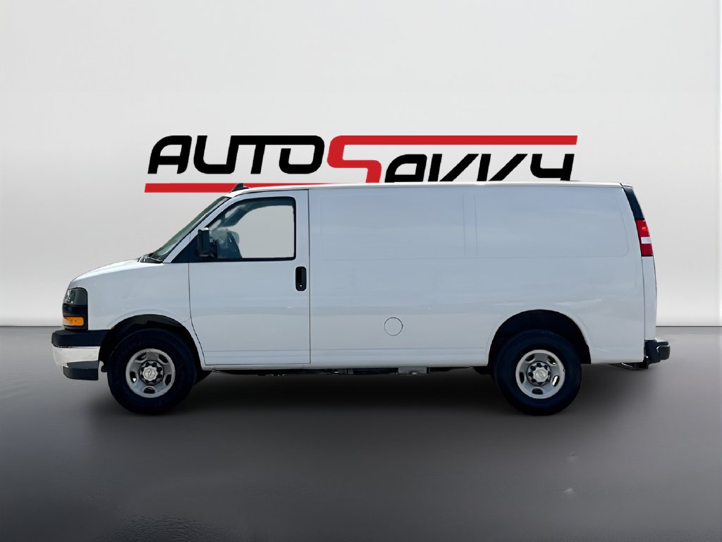 2024 Chevrolet Express 2500 photo 4 of 26