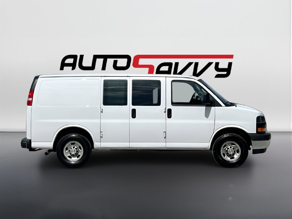 2024 Chevrolet Express 2500 photo 8 of 26