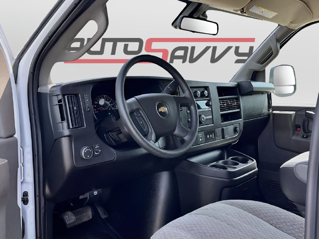 2024 Chevrolet Express 2500 photo 9 of 26
