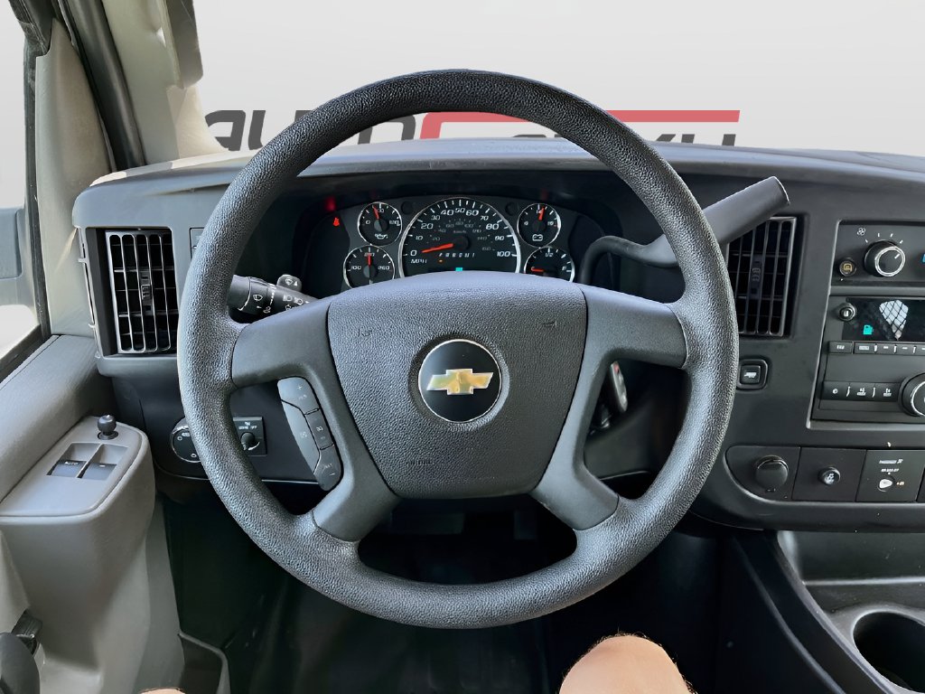 2024 Chevrolet Express 2500 photo 11 of 26