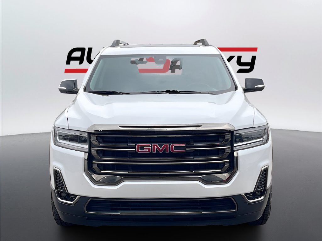 2023 GMC Acadia photo 2 of 36