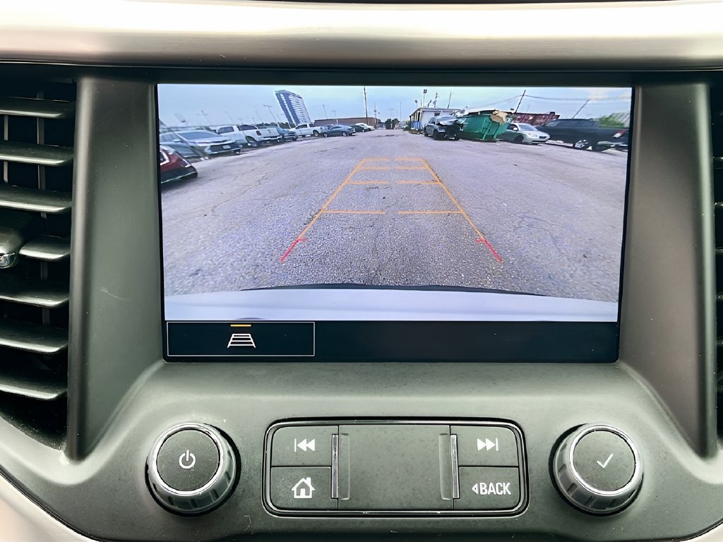 2023 GMC Acadia photo 14 of 36