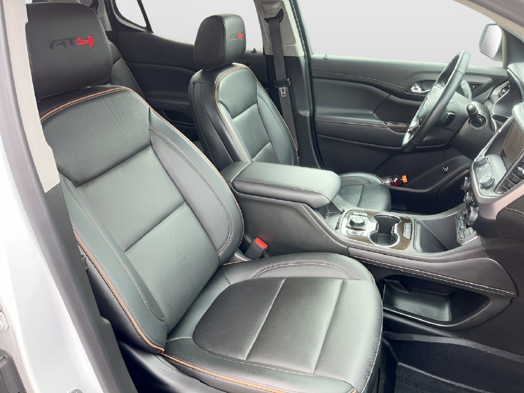 2023 GMC Acadia photo 31 of 36