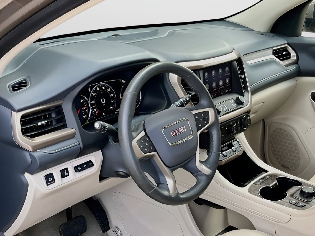 2023 GMC Acadia photo 9 of 34