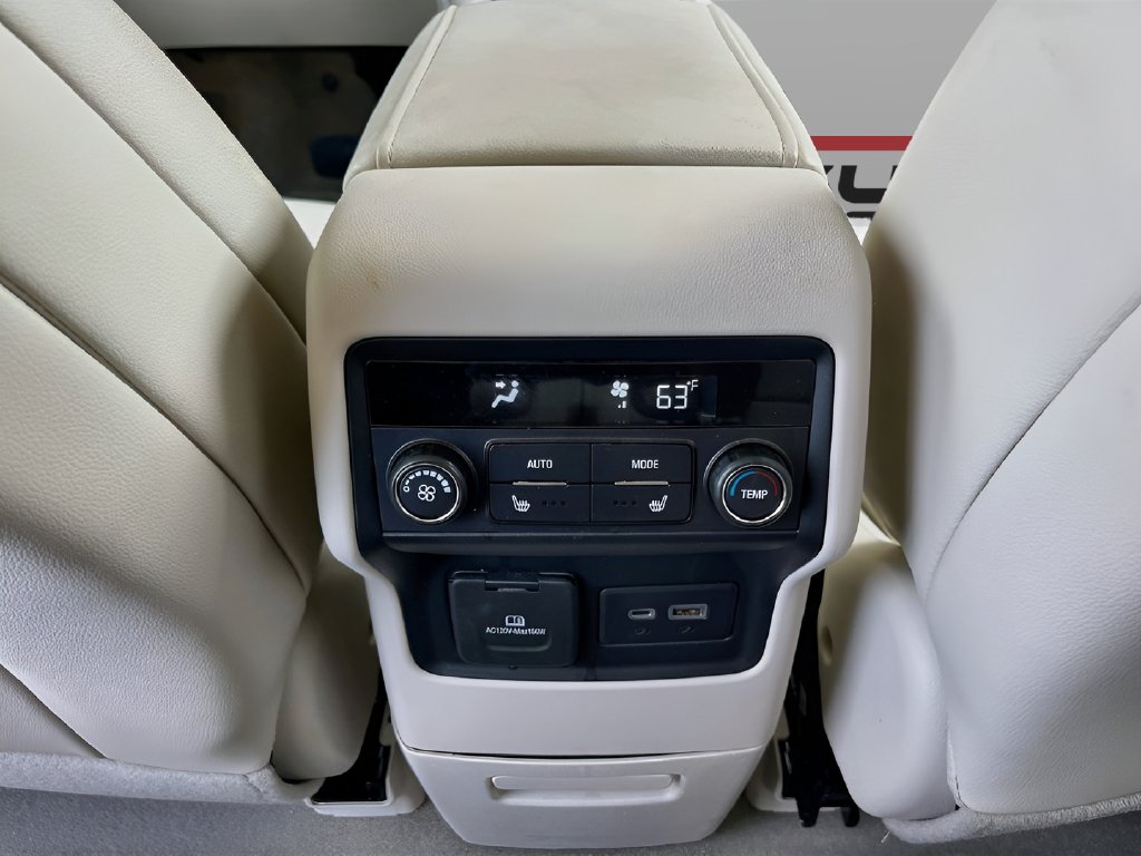 2023 GMC Acadia photo 26 of 34