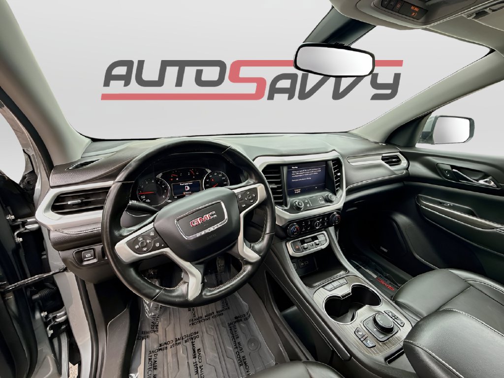 2023 GMC Acadia photo 9 of 35