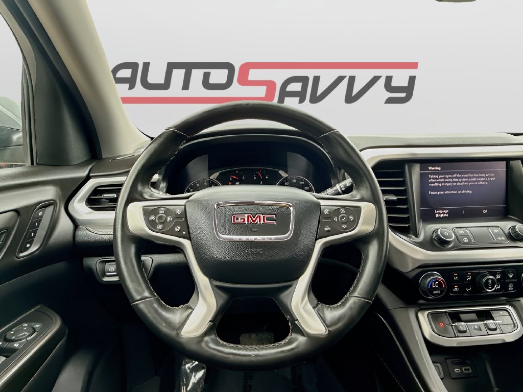 2023 GMC Acadia photo 11 of 35