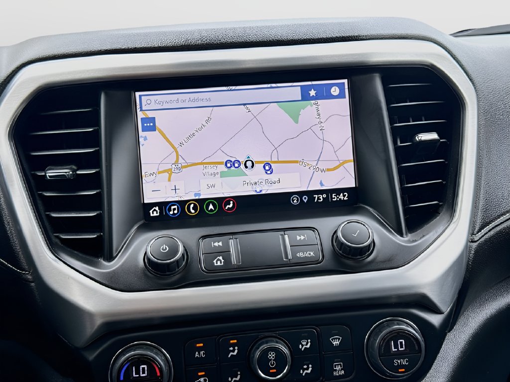 2023 GMC Acadia photo 13 of 35