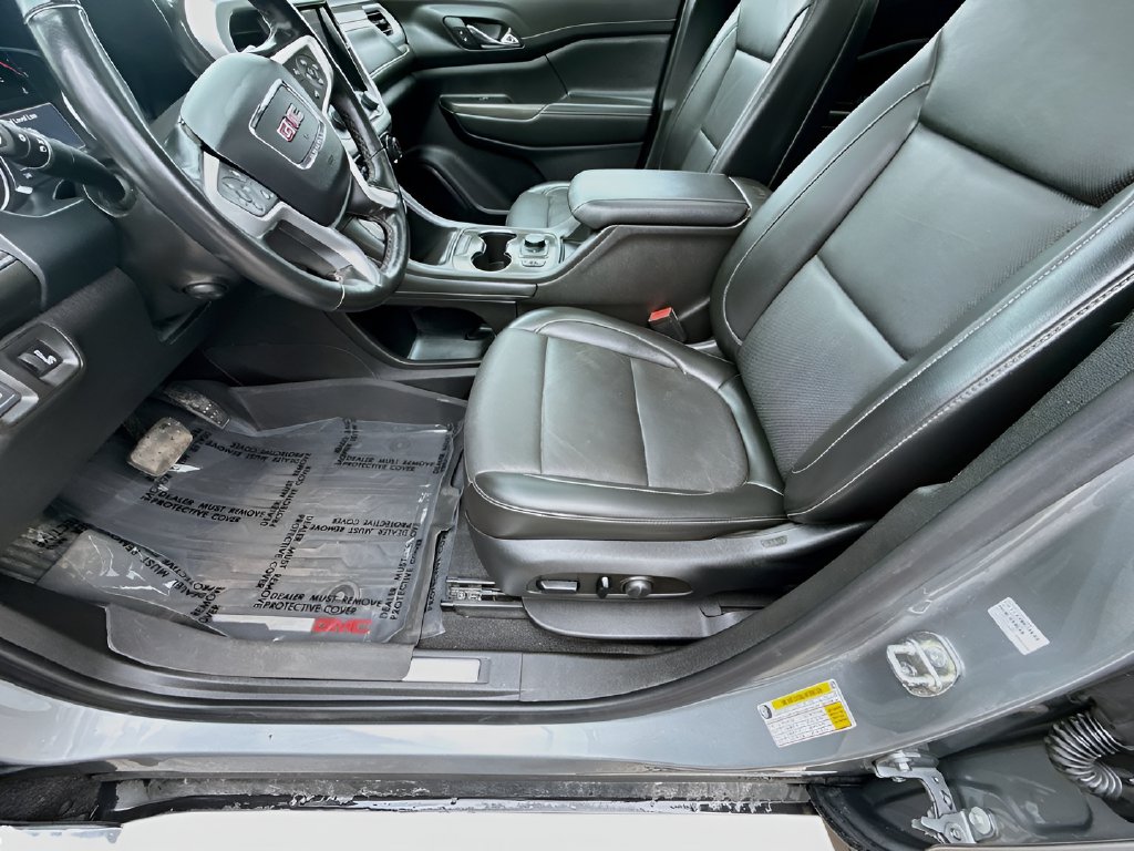 2023 GMC Acadia photo 20 of 35