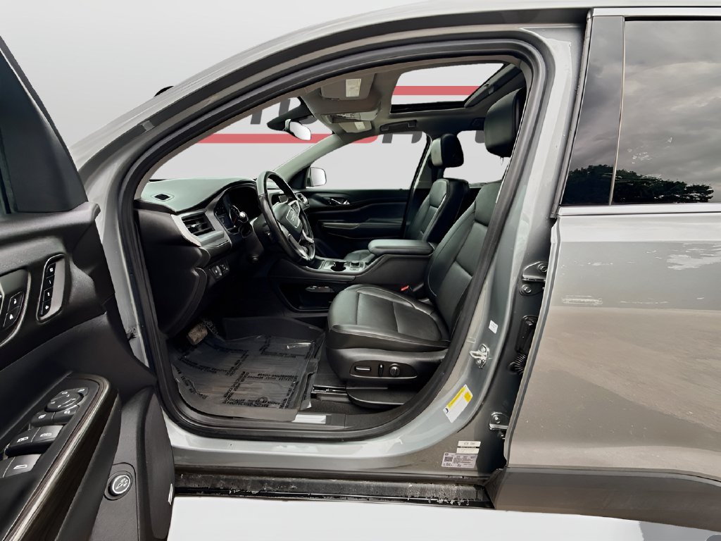2023 GMC Acadia photo 22 of 35