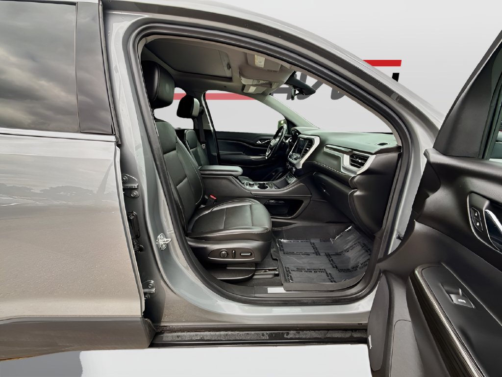 2023 GMC Acadia photo 31 of 35