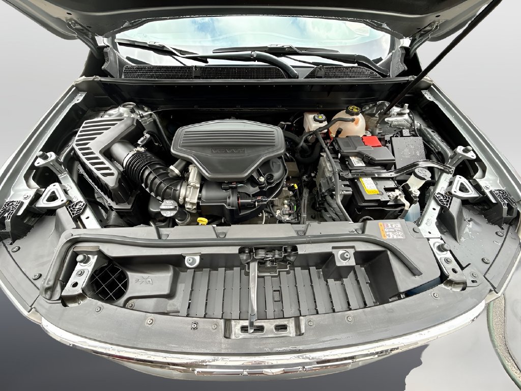 2023 GMC Acadia photo 33 of 35