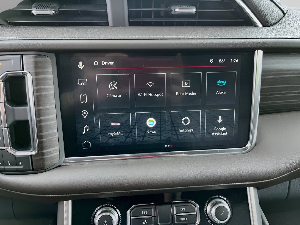 2023 GMC Yukon XL photo 14 of 32