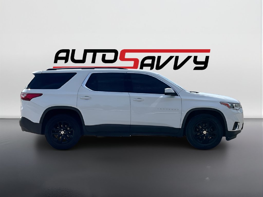 2021 Chevrolet Traverse photo 8 of 32