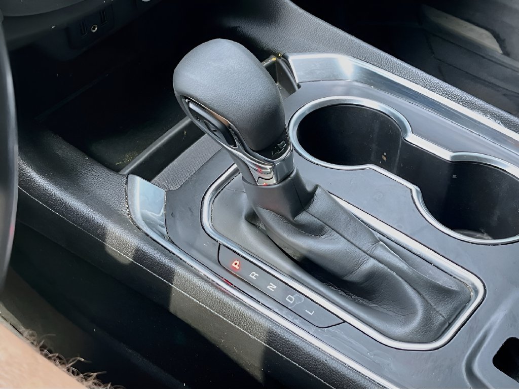 2021 Chevrolet Traverse photo 17 of 32