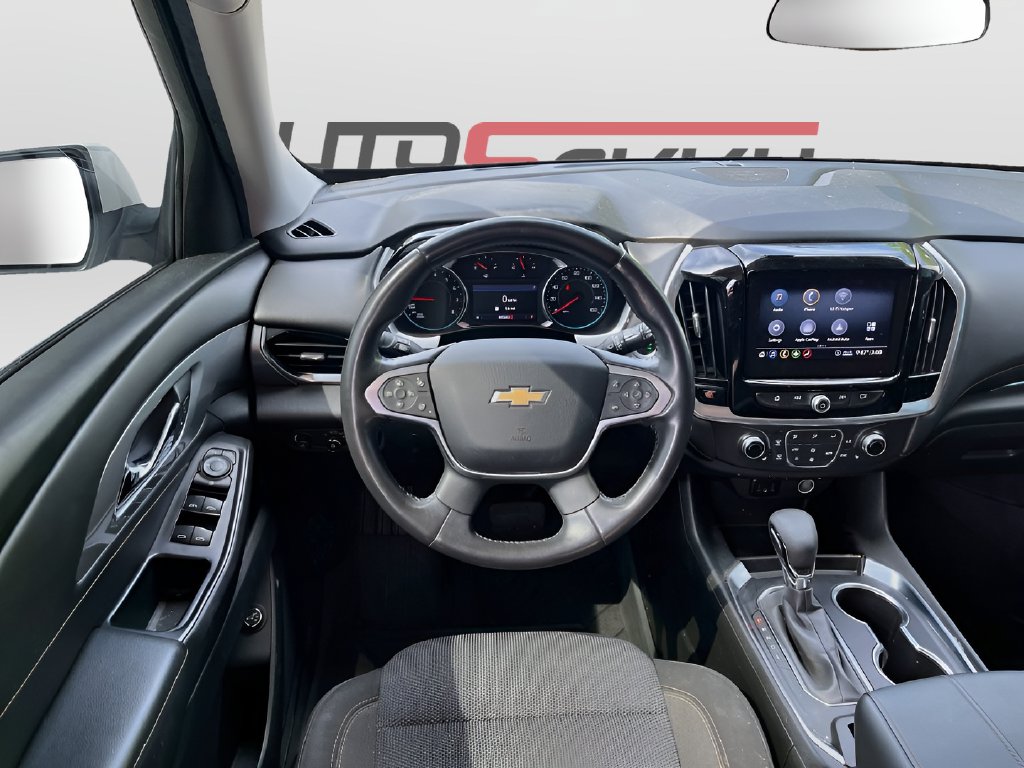 2021 Chevrolet Traverse photo 22 of 32