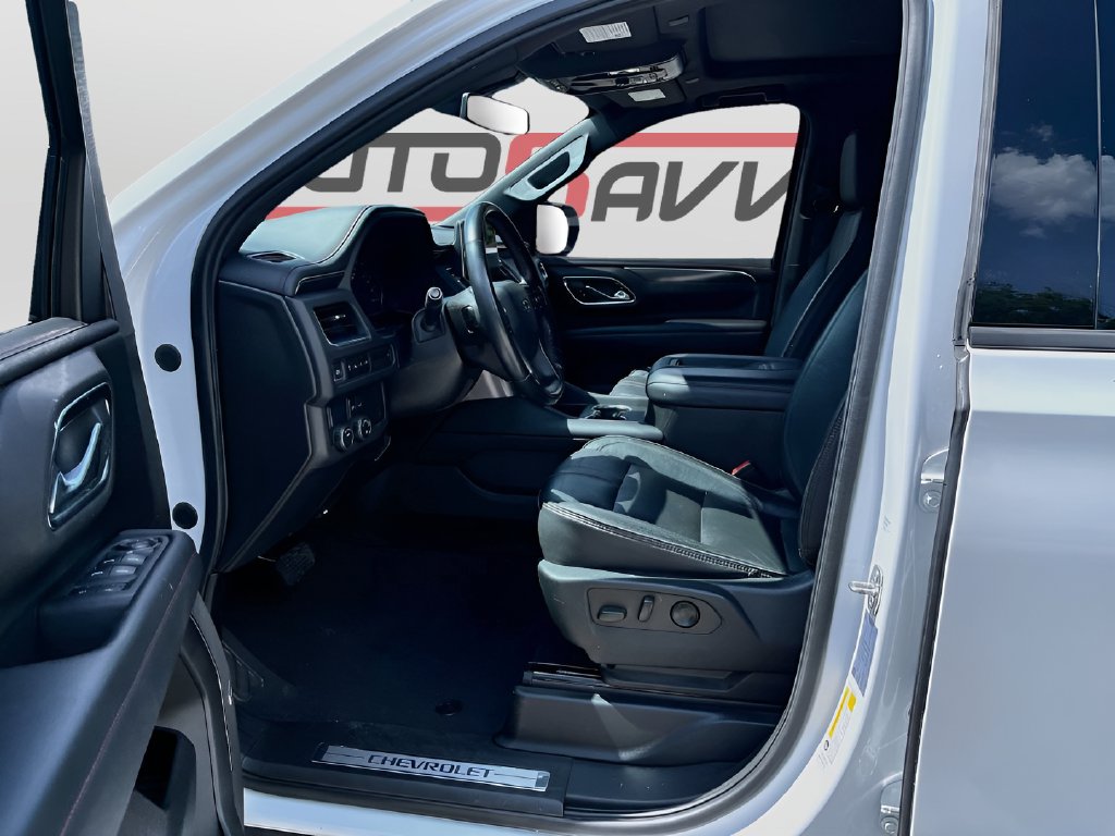 2021 Chevrolet Suburban photo 22 of 36