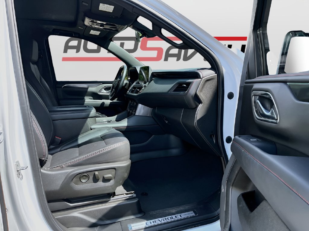 2021 Chevrolet Suburban photo 32 of 36