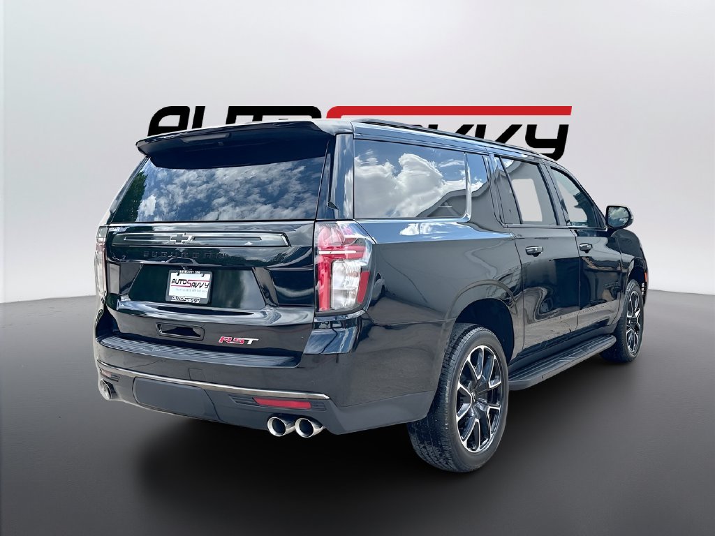 2022 Chevrolet Suburban photo 7 of 35