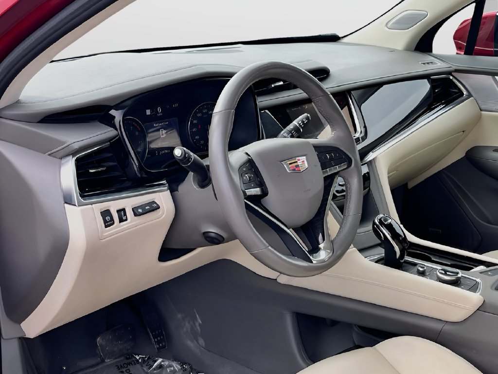 2023 Cadillac XT6 photo 9 of 37