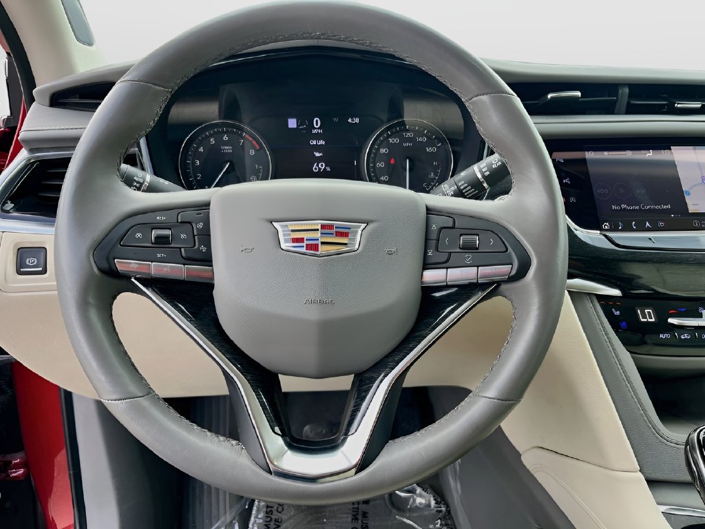 2023 Cadillac XT6 photo 11 of 37