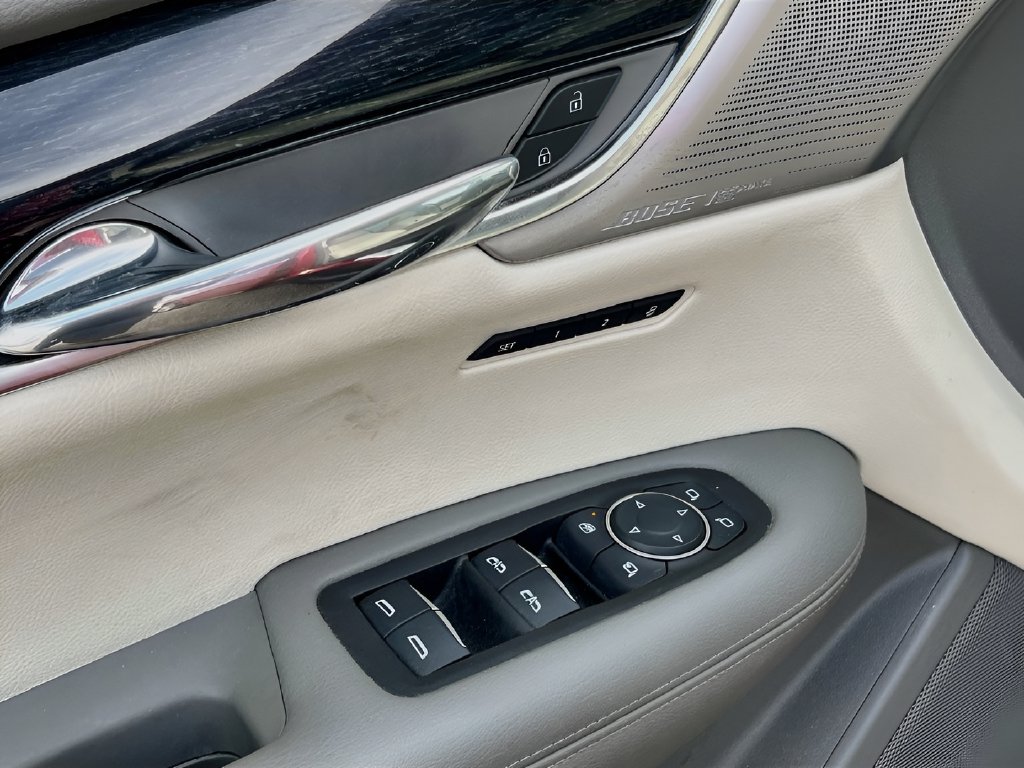 2023 Cadillac XT6 photo 18 of 37