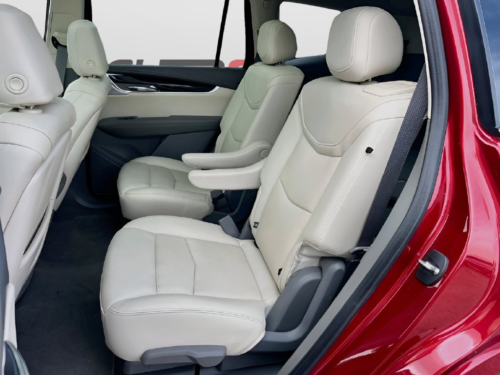 2023 Cadillac XT6 photo 26 of 37