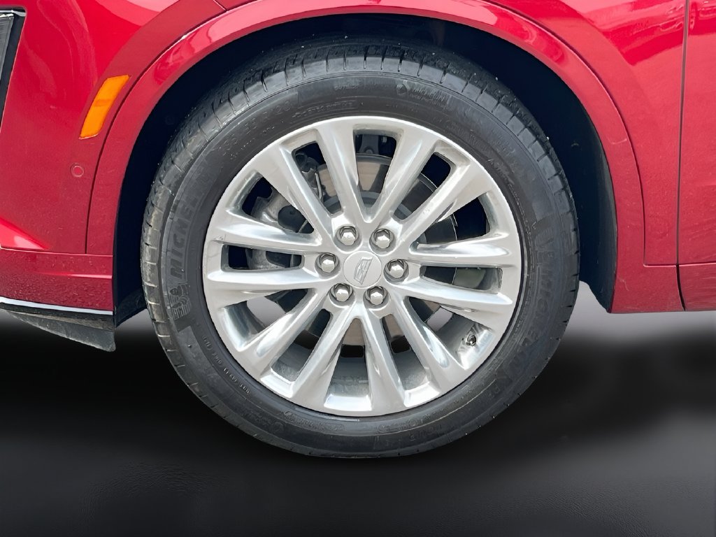 2023 Cadillac XT6 photo 34 of 37