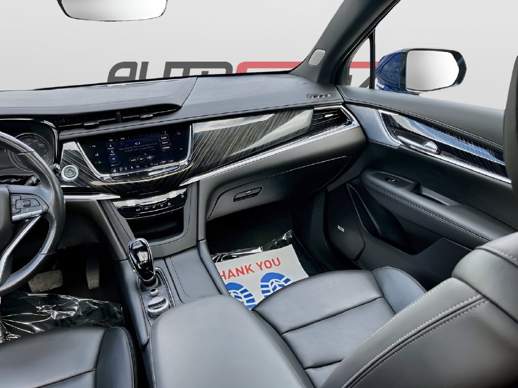 2023 Cadillac XT6 photo 25 of 36