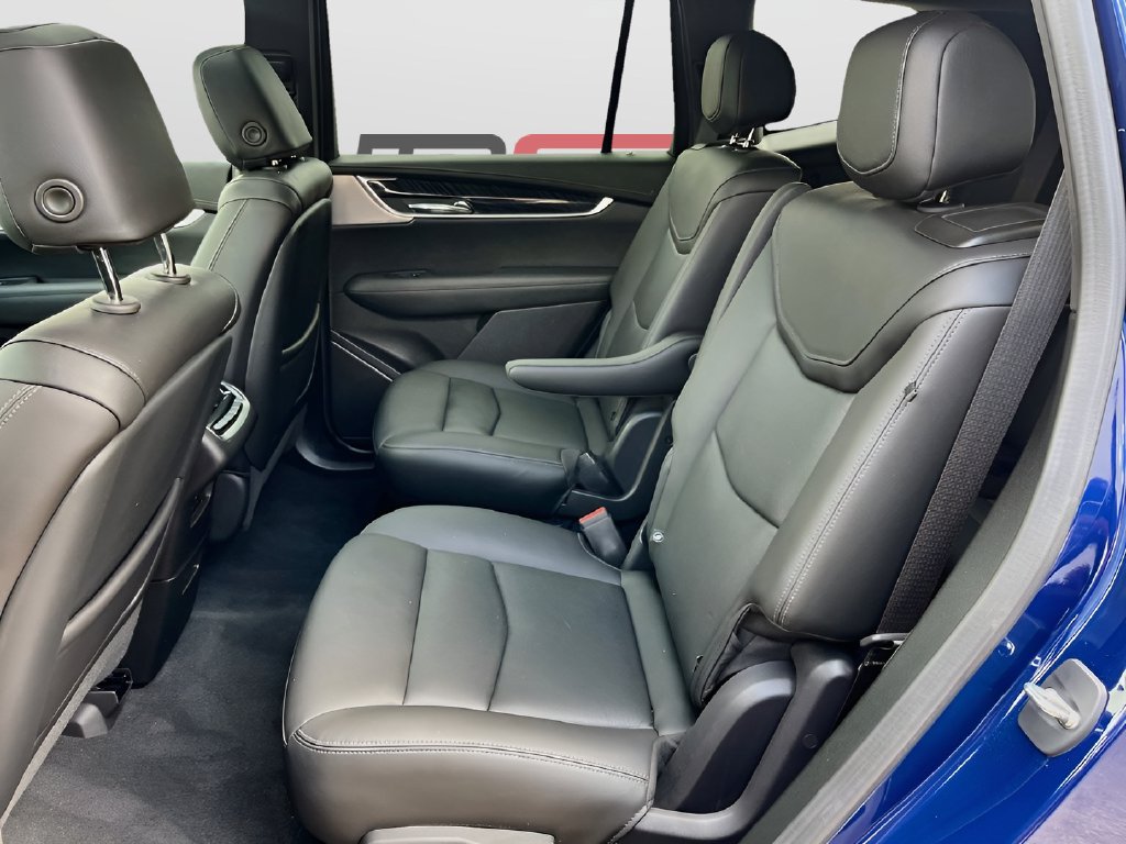 2023 Cadillac XT6 photo 26 of 36